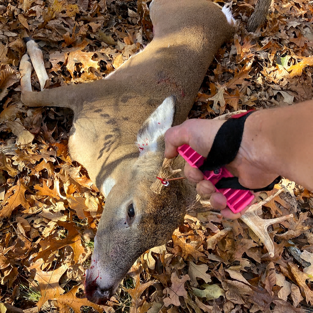 Wild Game Cuffs Doe Deer Drag System - 26"
